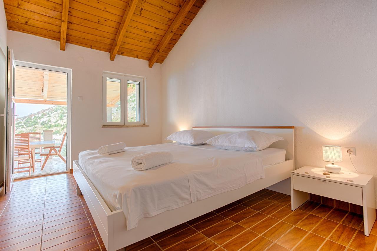 Hidden Gem By Nono Ban - Robinson Style Villa Bol Exterior foto